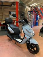Gebro scooters: Peugeot kisbee R 45KM BROM BJ2023 nardo, Ophalen, Overige modellen, Maximaal 45 km/u, Zo goed als nieuw