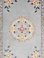 Handmade oriental silk carpet soft gray floral 94x160cm, Crème, Zo goed als nieuw, HYPE POP-UP, Orient