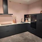 Moderne mat zwarte hoek showroomkeuken met 35% KORTING, Ophalen, Zwart, Hoekkeuken, Nieuw