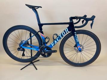 Factor OSTRO VAM – UCI Team LTD Edition beschikbaar voor biedingen