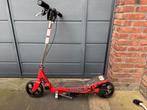 ROCKBOARD (rood) in goede staat., Fietsen en Brommers, Steps, Ophalen of Verzenden, Gebruikt, Overige typen, Rockboard