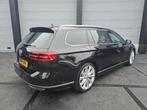 Volkswagen Passat Variant 2.0 BiTDI 240 PK 4Motion R-Line, Auto's, Automaat, Gebruikt, 4 cilinders, Zwart