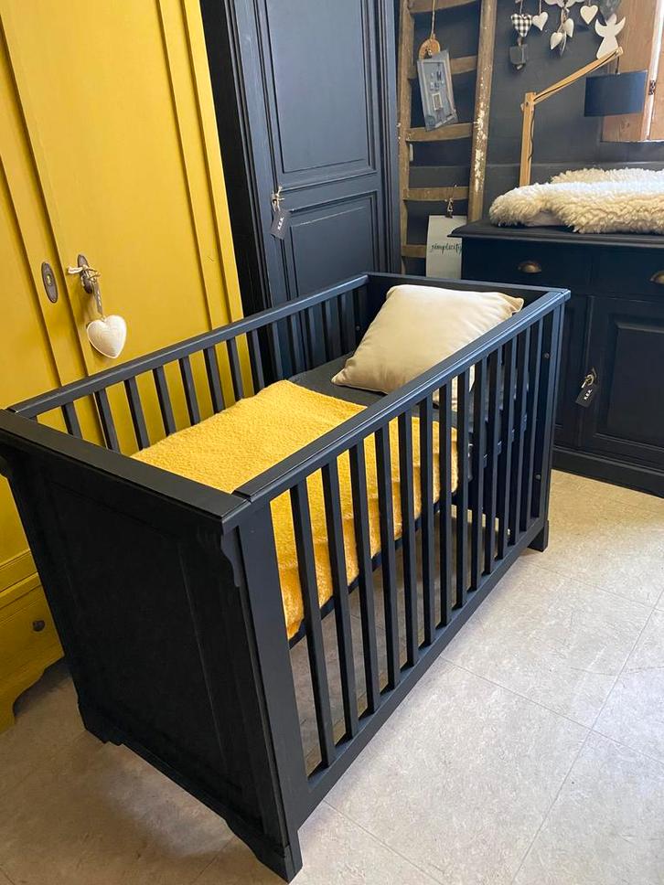 Brocante ledikantje Mare, Kinderen en Baby's, Babywiegjes en Ledikanten, Zo goed als nieuw, Ledikant, Ophalen of Verzenden