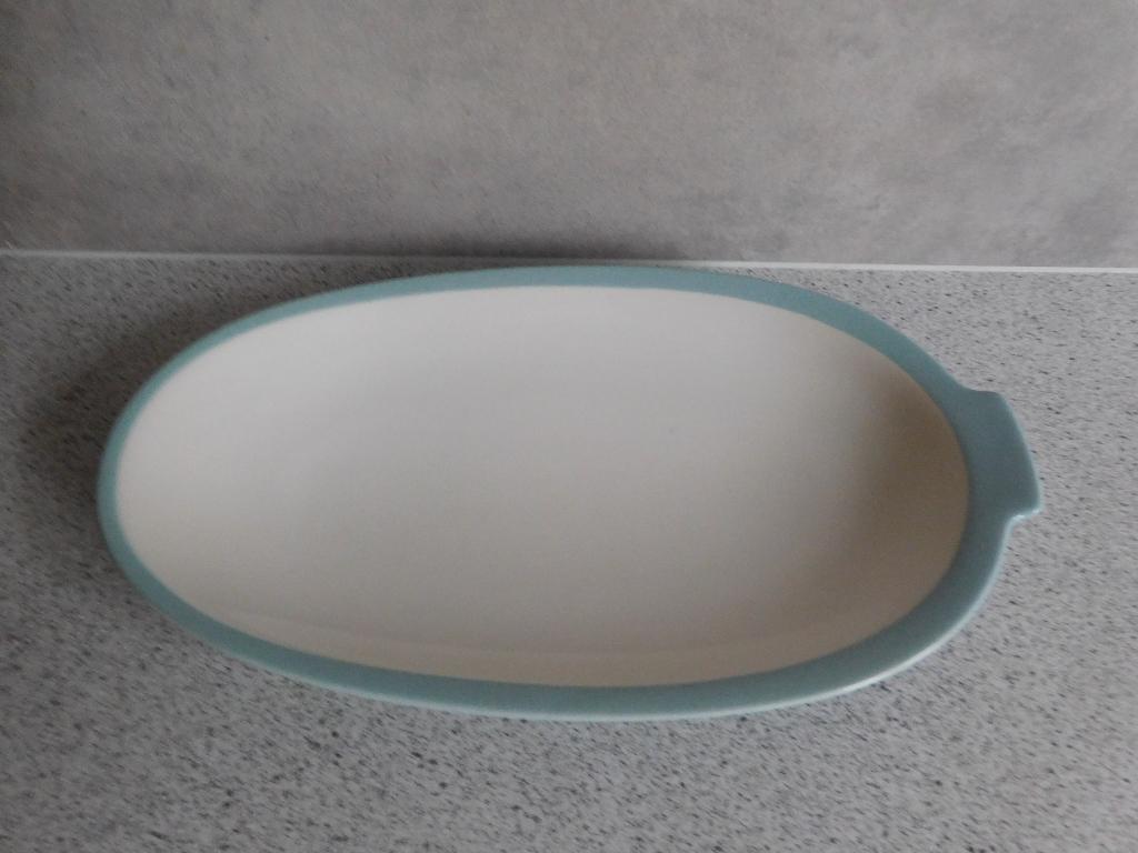 Schaal 26x15 cm. Turquoise Pastel Petrus Regout, Antiek en Kunst, Ophalen of Verzenden