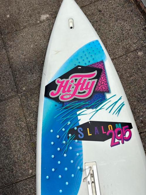 HiFly Slalom 295 surf set, Watersport en Boten, Windsurfen, Gebruikt, Complete set, Minder dan 250 cm, Met vin(nen), 5 tot 7 m²