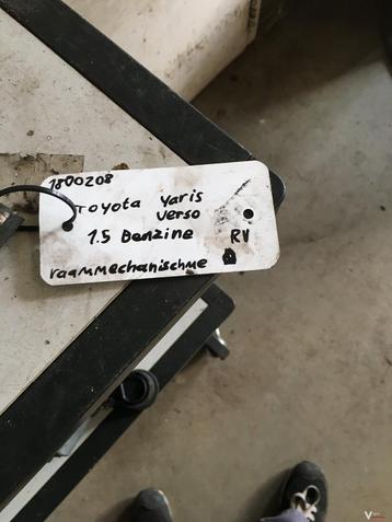 Toyota Yaris Verso 2002 Elektr Raammechanisme Rechtsvoor of  beschikbaar voor biedingen