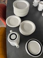 Arabia Finland Faenza serviesdelen, Huis en Inrichting, Keuken | Servies, Ophalen, Keramiek, Zo goed als nieuw, Bord(en)