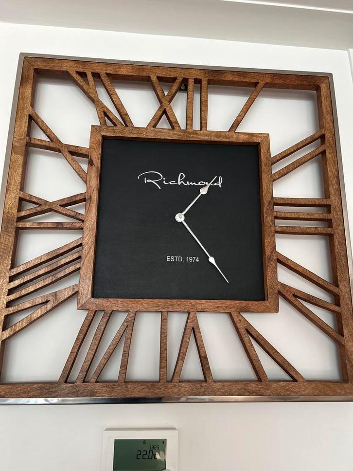 Stijlvolle Richmond Wandklok, Huis en Inrichting, Woonaccessoires | Klokken, Zo goed als nieuw, Wandklok, Analoog, Ophalen of Verzenden