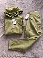 Nike trainingspak set groen (matcha) oversized fit maat XS, Nike, Nieuw, Ophalen of Verzenden, Maat 34 (XS) of kleiner