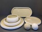 Nieuw serviesset, Huis en Inrichting, Keuken | Servies, Keramiek, Nieuw, Ophalen of Verzenden, Effen