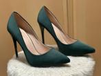 Donker groene hakken, Kleding | Dames, Schoenen, Ophalen of Verzenden, Zo goed als nieuw, Groen