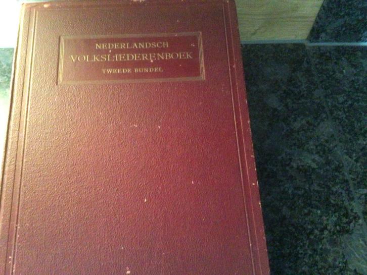 Nederlandse volksliederenboek bladmuziek voor zang en piano, Muziek en Instrumenten, Bladmuziek, Zo goed als nieuw, Artiest of Componist