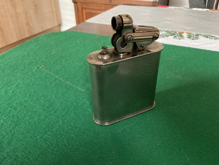 KarL Wieden aansteker in een zeer leuke staat + inscriptie., Verzamelen, Rookartikelen, Aanstekers en Luciferdoosjes, Zo goed als nieuw