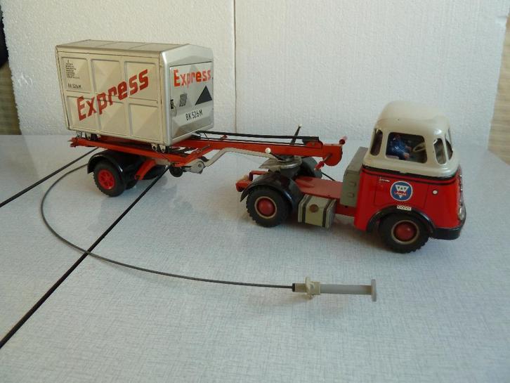 Arnold DAF + aanhanger, zeldzame batterijuitvoering, Antiek en Kunst, Antiek | Speelgoed, Ophalen of Verzenden