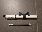 Lezyne road drive handpompje voor racefiets, Fietsen en Brommers, Fietsaccessoires | Fietspompen, Ophalen of Verzenden