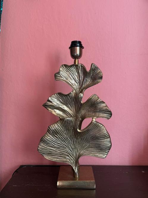 Eichholtz Lamp Leaves - Gouden Bladeren Design, Huis en Inrichting, Lampen | Tafellampen, Zo goed als nieuw, 50 tot 75 cm, Metaal
