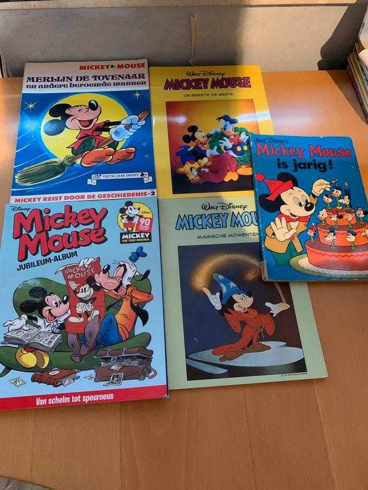Mickey Mouse Comics Collectie 5 albums, Boeken, Stripboeken, Gelezen, Ophalen of Verzenden