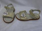 OKIDOKI goudkleurige leren klittenband sandalen - maat 24, Schoenen, Okidoki, Meisje, Ophalen of Verzenden