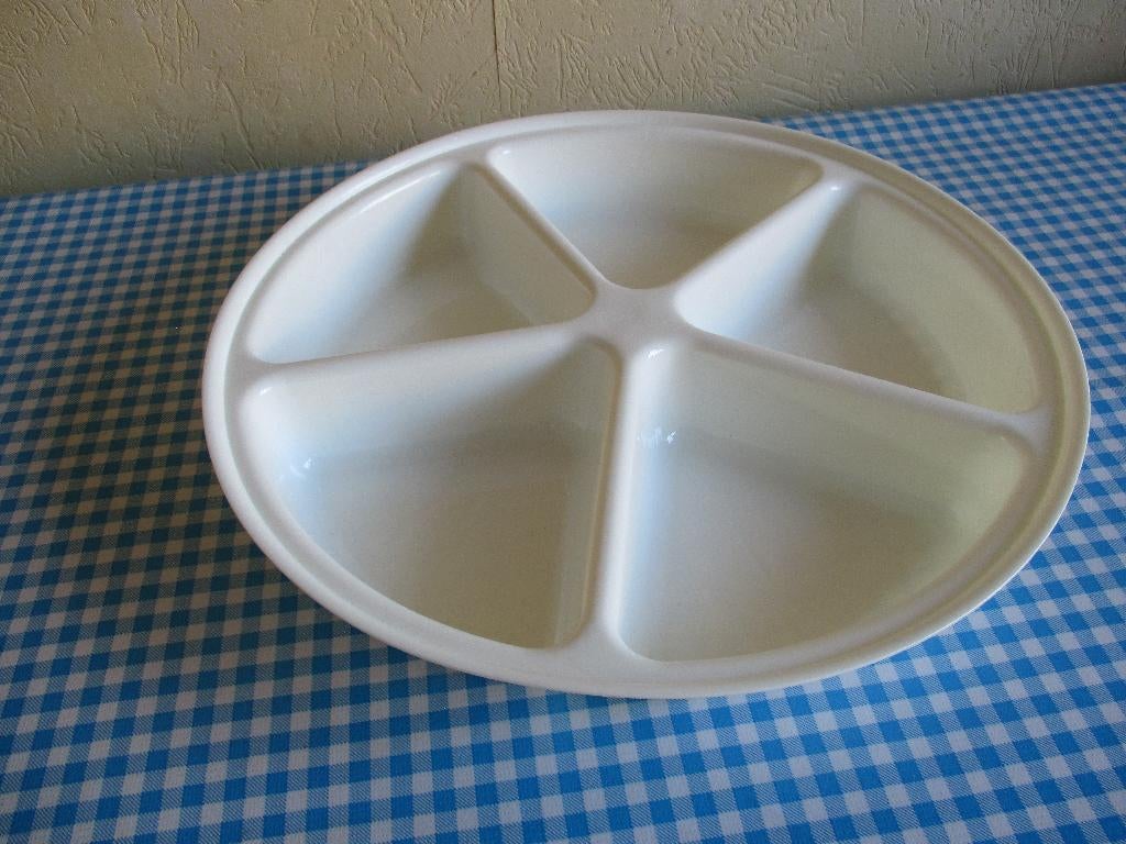 Verdeelschaal - serveerschaal - 5 vaks - rond 33 cm. 2 stuks, Overige materialen, Ophalen of Verzenden, Overige stijlen, Schaal of Schalen