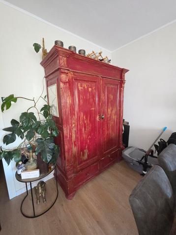 Landelijke Buffetkast beschikbaar voor biedingen