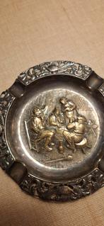 Verzilverde asbak met tafereel, Verzenden