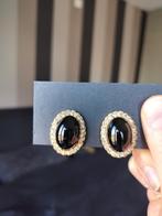 Vintage clip on oorbellen, Sieraden, Tassen en Uiterlijk, Oorbellen, Ophalen of Verzenden, Zo goed als nieuw, Zwart, Overige materialen