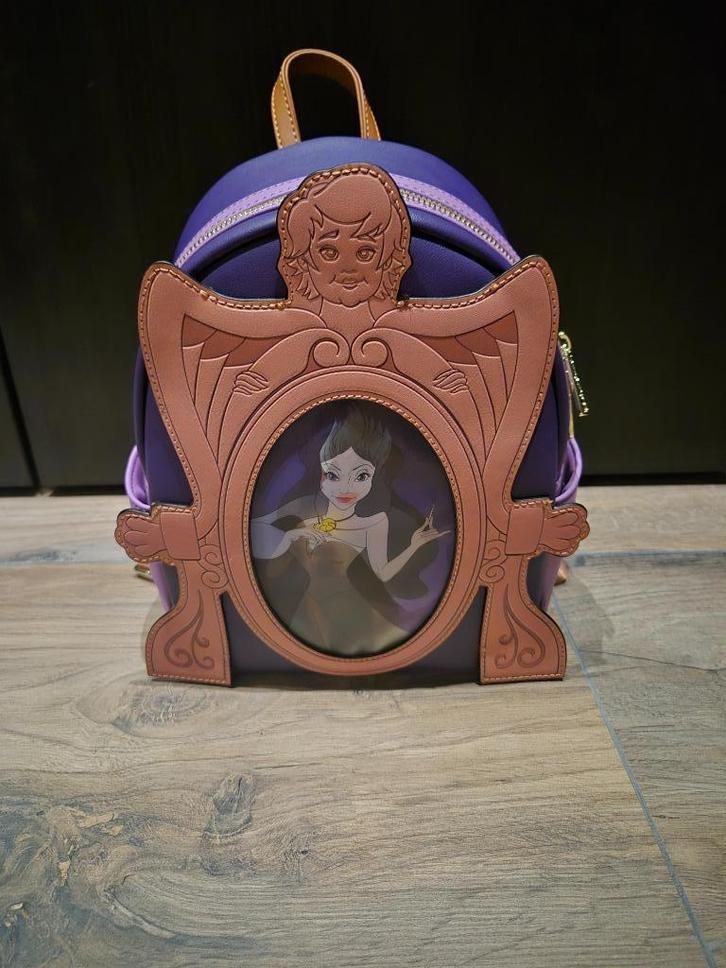 Disney Loungefly Ursula vanessa Little mermaid, Verzamelen, Disney, Nieuw, Beeldje of Figuurtje, Pocahontas of Kl. Zeemeermin