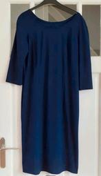 M0Q donkerblauwe jurk travelstof nieuwstaat maat 38, Kleding | Dames, Jurken, Maat 38/40 (M), Blauw, Ophalen of Verzenden, Zo goed als nieuw