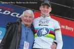 Wielrennen OPA Poulidor met kleinzoon Mathieu van der Poel, Ophalen of Verzenden, Zo goed als nieuw, Overige sporten, Spelerskaart