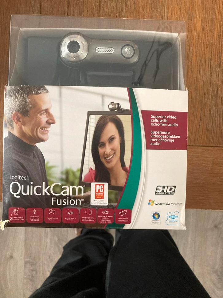 Logitech QuickCam Fusion Webcam - in verpakking, Computers en Software, Webcams, Zo goed als nieuw, Bedraad, ChromeOS, Monitorclip