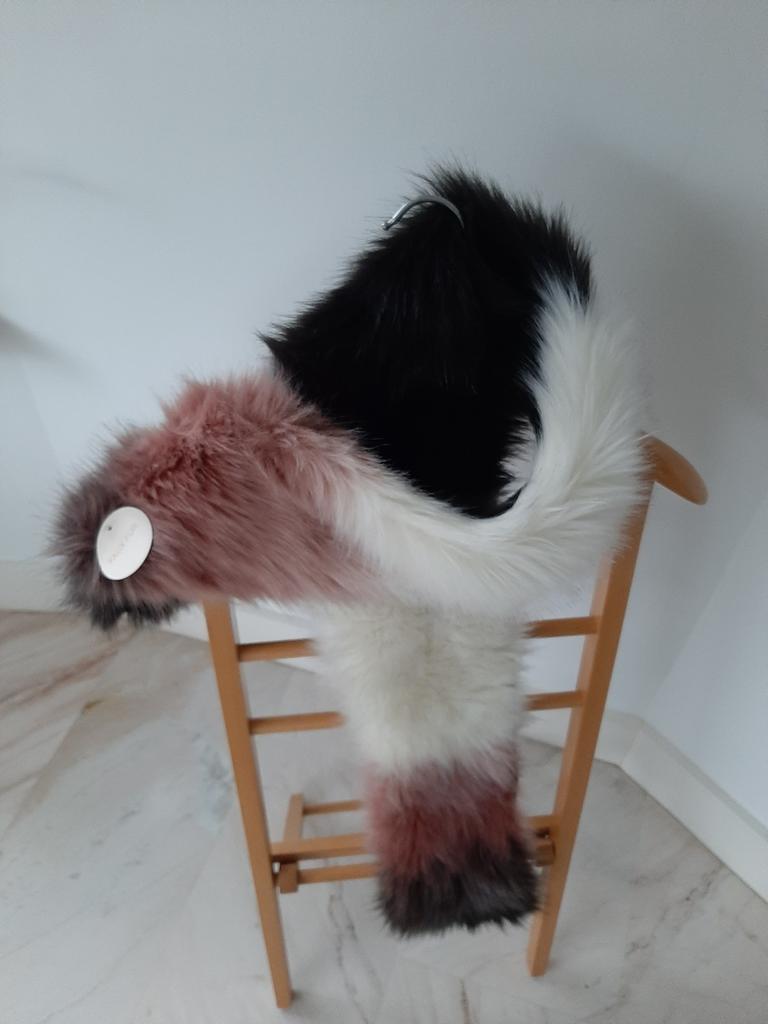 sjaal..Faux  fur. 160 cm.lang en 19cm breed., Ophalen of Verzenden, Nieuw, Maat 46/48 (XL) of groter, Sjaal