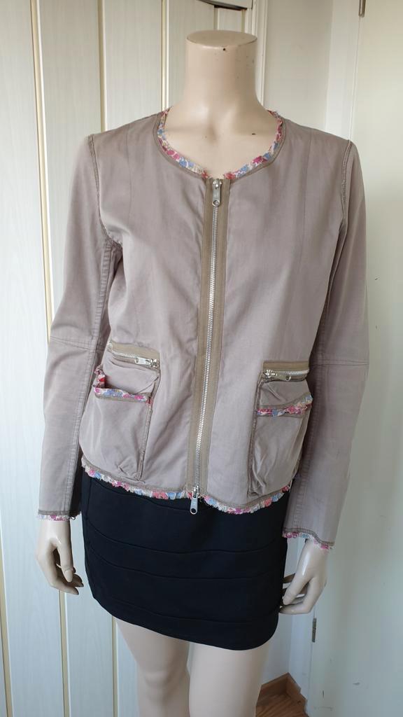Cacharel katoenen jasje maat 36/38, Kleding | Dames, Jasjes, Kostuums en Pakken, Zo goed als nieuw, Jasje, Maat 38/40 (M), Beige