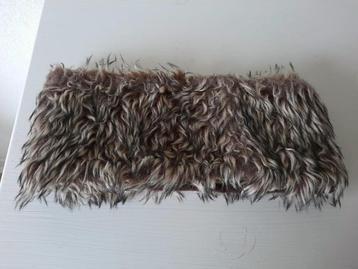 Fake Fur Brede Bruine Hoofdband 27 x 12 cm. beschikbaar voor biedingen