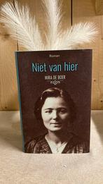 TM-10 Mira de Boer - Niet van hier NIEUW, Mira de Boer, Nieuw, Ophalen of Verzenden, Nederland
