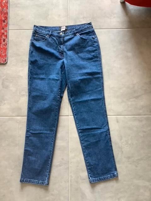 Nieuwe Dames spijkerbroek maat 42 W.O.B. (world of basics), Kleding | Dames, Spijkerbroeken en Jeans, Nieuw, W33 - W36 (confectie 42/44)