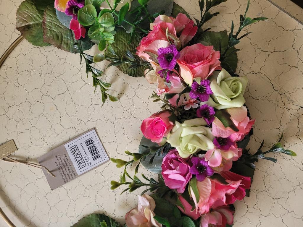 Nieuwe krans zijden bloemen Mrs Bloom, Heikant 21 Kaatsheuvel, Belle Vieille Brocante, Nieuw, Ophalen of Verzenden