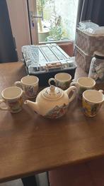 Efteling theepot en mokken blond amsterdam, Antiek en Kunst, Antiek | Servies los, Ophalen of Verzenden