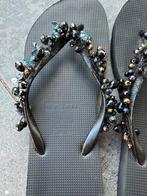 Prachtige Uzurii slippers maat 39/40, Ophalen of Verzenden, Zo goed als nieuw, Zwart