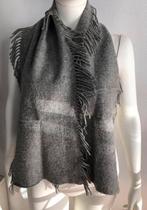 DKNY grijs shawl sjaal winter logo borduursel lamswol, Sjaal, Zo goed als nieuw, DKNY, Verzenden