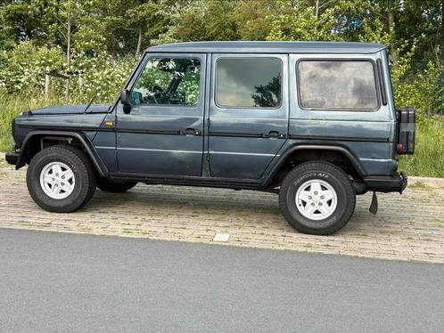 Mercedes-Benz G-Klasse 280 GE benzine, blauw metallic, Auto's, Mercedes-Benz, Particulier, 4x4, Apple Carplay, Bluetooth, Centrale vergrendeling