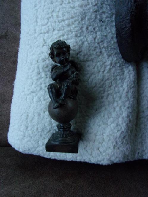 ENGEL OP BOL/TROOSTENGEL MET VLEUGELS/15,5 HOOG  PUTTI/PUTI, Antiek en Kunst, Curiosa en Brocante, Ophalen