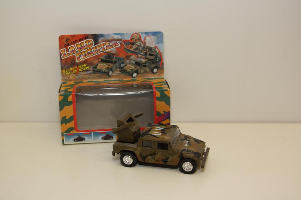 Jeep Land Fighter pull back met UN logo. Nieuw in doos., Ophalen of Verzenden, Nieuw