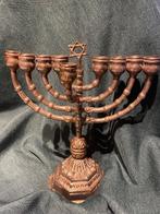 Kandelaar Chanoeka, Ophalen, Koper of Brons