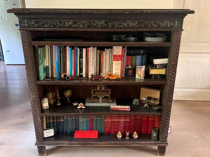 Antieke Boekenkast - Prachtig Houtsnijwerk, Huis en Inrichting, Kasten | Boekenkasten, Gebruikt, 100 tot 150 cm, 100 tot 150 cm