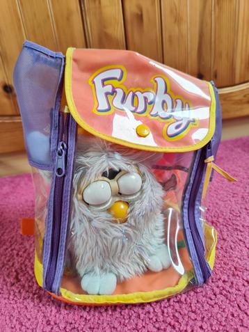 Furby met tasje 