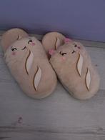 Schattige beige pantoffels met kattenoortjes, Ophalen of Verzenden, Zo goed als nieuw