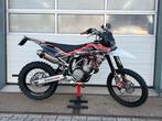 2x Husqvarna TE 450 2008, 450 cc, Sportuitlaat, Bedrijf, Meer dan 35 kW