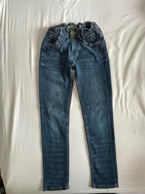 Vingino jeans maat 11 dus ongeveer maat 146, Kinderen en Baby's, Kinderkleding | Maat 146, Zo goed als nieuw, Jongen, Broek, Ophalen of Verzenden