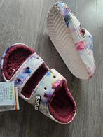 Nieuwe Crocs Classic Cozy Sandals maat 36/37, Overige kleuren, Nieuw, Crocs, Sandalen of Muiltjes