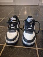 Nike Air Force 1 - Maat 39 - Zo goed als nieuw, Zwart, Nike, Ophalen of Verzenden, Sneakers of Gympen
